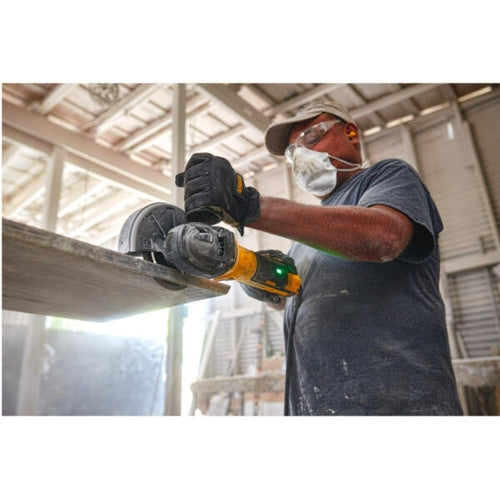 DEWALT-Brushless-Angle-Grinder-125mm-1700W-with-E-Brake_DWE4347-2.jpg