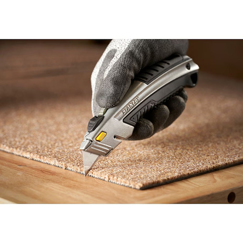 Stanley INSTANTCHANGE Retractable Blade Utility Knife | 0-10-788