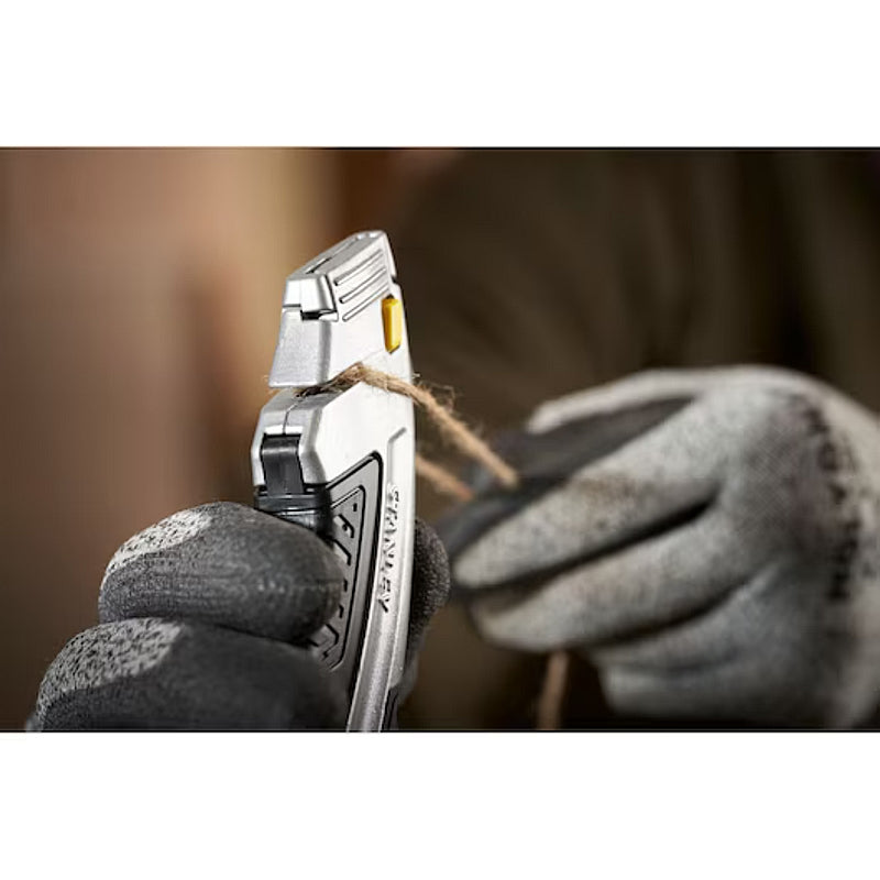 Stanley INSTANTCHANGE Retractable Blade Utility Knife | 0-10-788