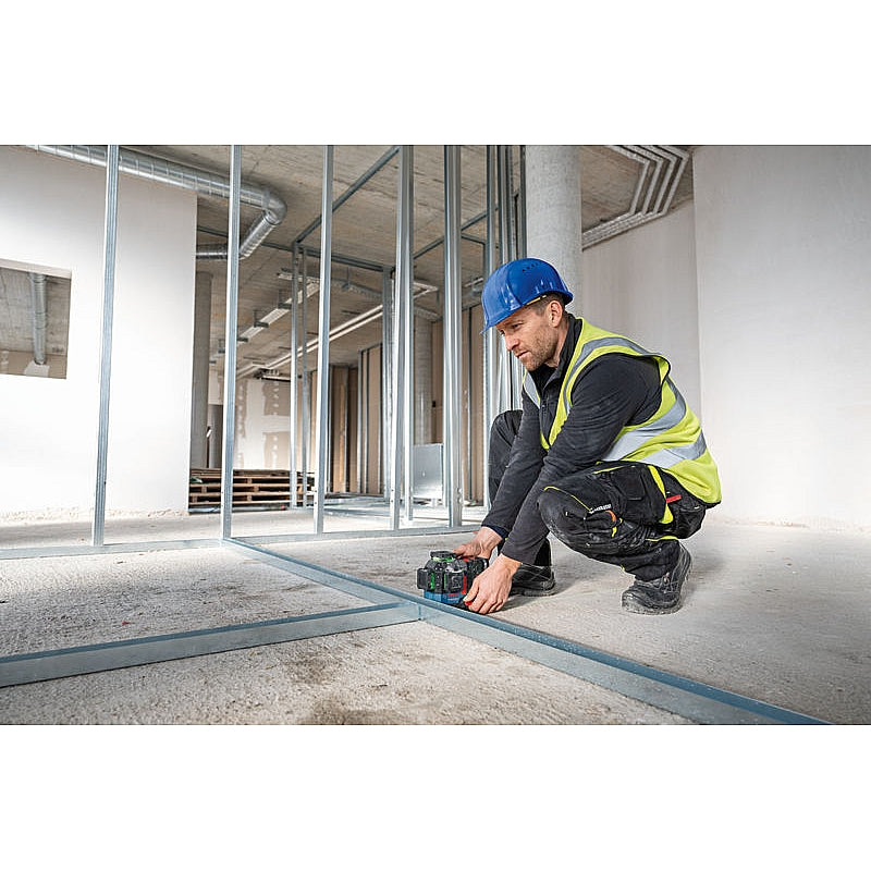 Bosch PRO GLL 18V-120-33 CG Cordless Line Laser (Bare Tool) | 0601065101