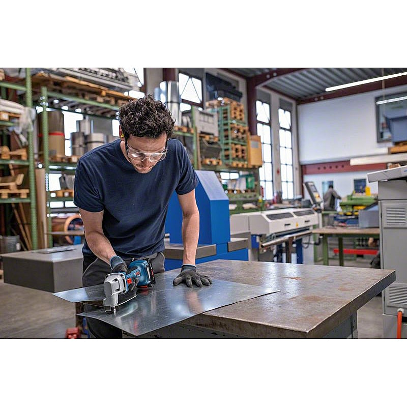 Bosch PRO GSC 18V-16 E Cordless Brushless Metal Shear (Bare Tool) | 0601926300