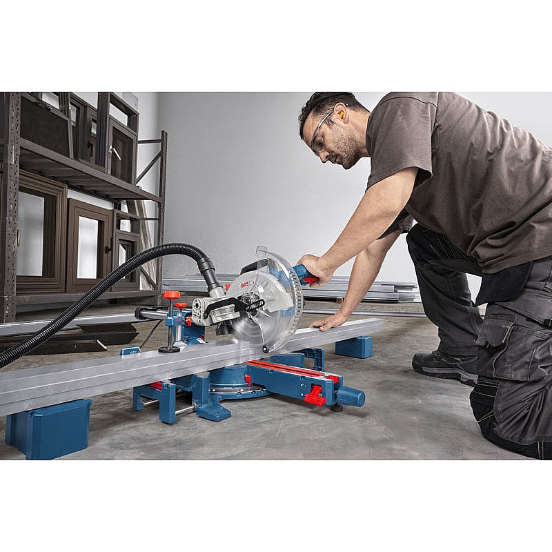 Bosch PRO GCM 305-216S Sliding Mitre Saw 216mm, 1300W | 0601B61000