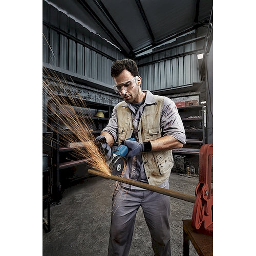 Bosch GWS 6700 Angle Grinder