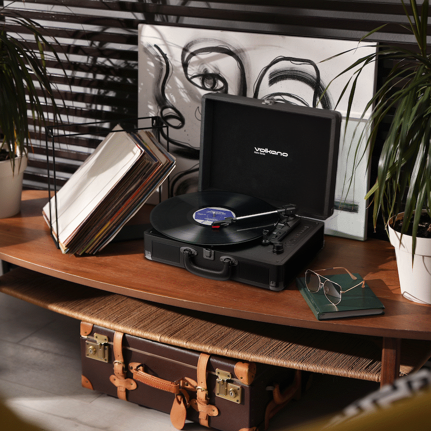 Volkano Retro Series Turntable | VK-3160-BK