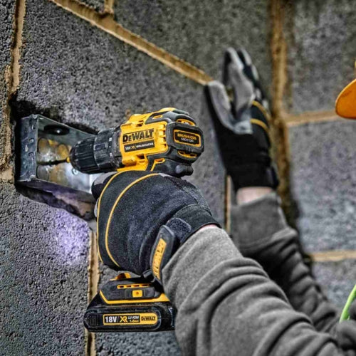 DeWalt 18V Ultra Compact Brushless Drill Driver 1.5Ah Li-Ion Kit | DCD708S2T