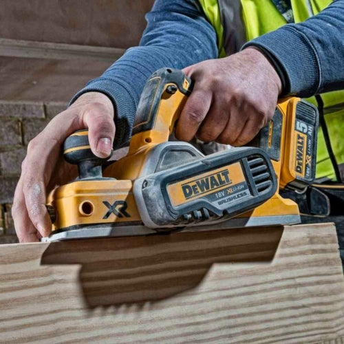 DEWALT - Cordless 18V XR Brushless Planer (Bare Tool) | DCP580NT