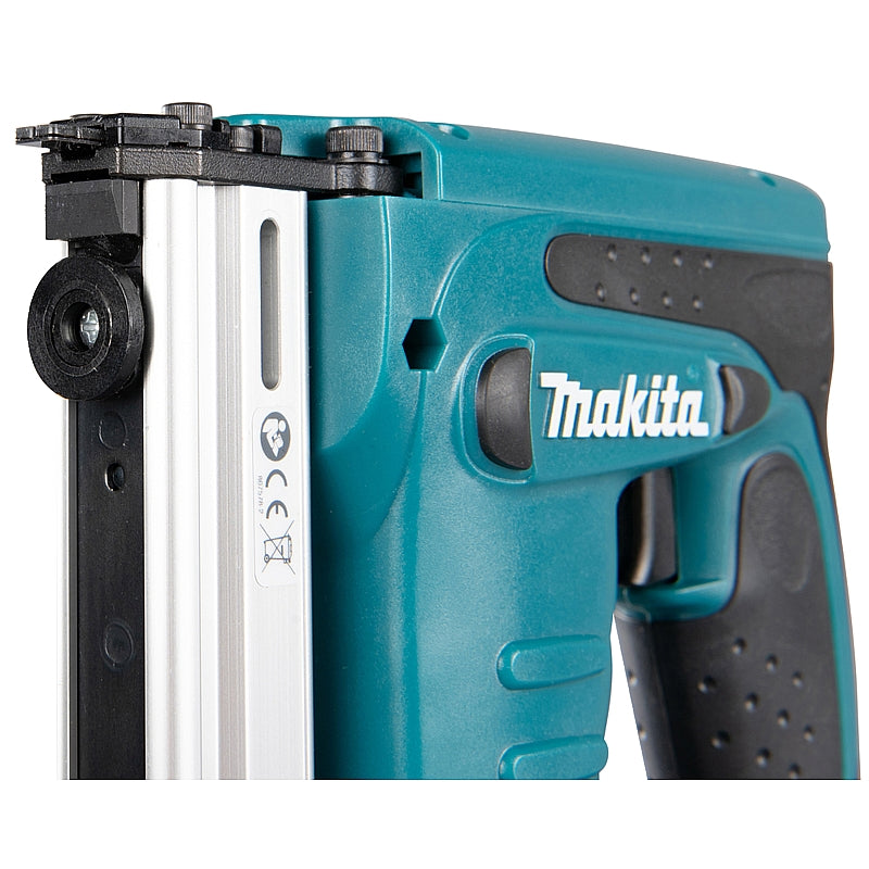 Makita 18V Cordless Brushless Stapler, 10-22mm (Bare Tool) | DST221Z