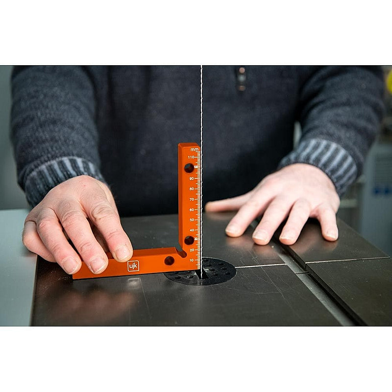 UJK Assembly Squares with Clamping Holes (Pair) | 107558