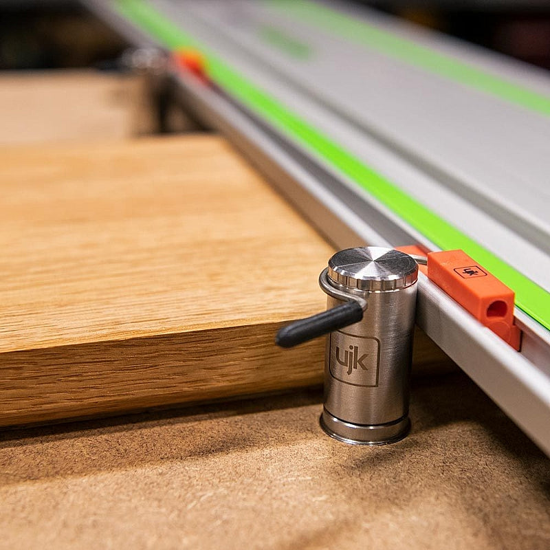 UJK 2/Pk Expanding 20mm Dogs, 40mm Height | 108821