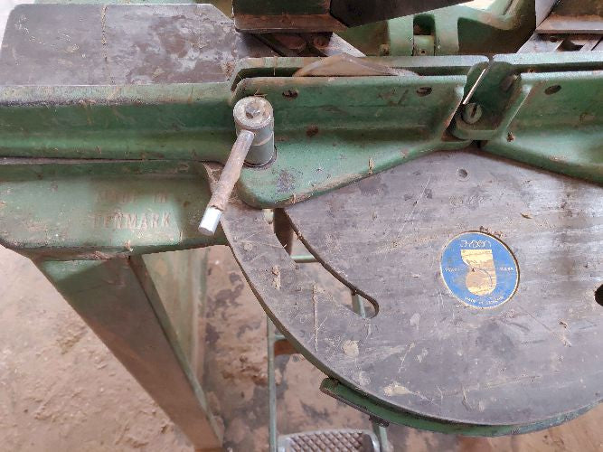 Mitre Guillotine 3